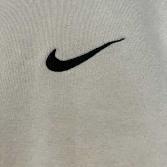 ❗️NIKE WHITE HOODIE❗️ - Picture 2 of 2